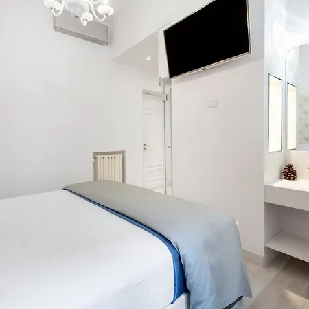 Primus Monti Rome